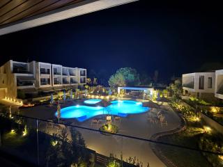 Darion Townhouse - Nikiti - 8