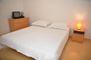 Apartment Mladenka - Murter - 6