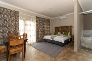 Woodpecker's Guest House - 0