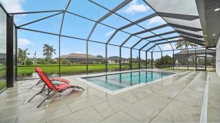 Modern Florida Escape - 6