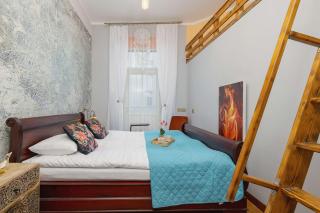 Designer Apartment next to Wawel Castle with Parking by Renters Prestige - Krakow - 9