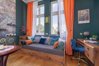 Designer Apartment next to Wawel Castle with Parking by Renters Prestige - Krakow - 4