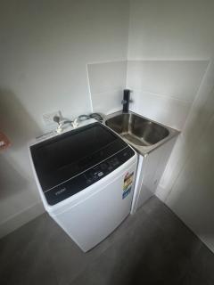 Glass Street Retreat - 7