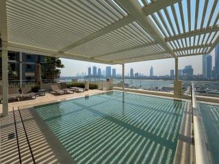 Luxury 3BR Palm Views at Emaar Beachfront - 8