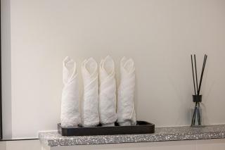 Luxury 3BR Palm Views at Emaar Beachfront - 7