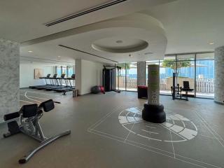 Luxury 3BR Palm Views at Emaar Beachfront - 1