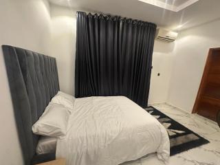 GM Apartments - Sangotedo - 4
