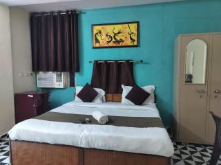 Hotel Peace- 5 Mins Away from US Embassy - 1
