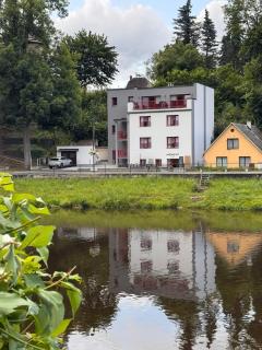 Riverside Apts - kola v ceně-free bikes, Greenway Jizera - Železný Brod - 0