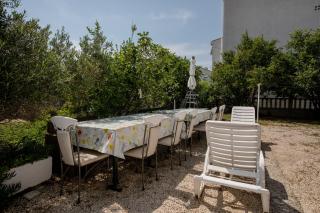 Apartments for families with children Palit, Rab - 4990 - 4
