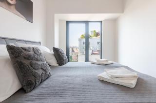 Holešovice Retreat, Balcony, Air-Con and Secure Parking - 2