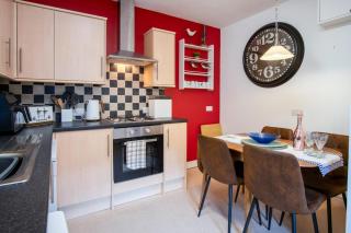 Beachcomber Seaside Apartment - 2 Bedroom - Tenby - 7