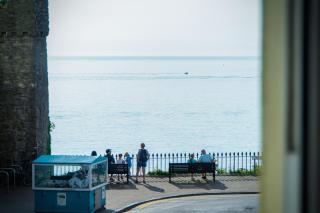 Beachcomber Seaside Apartment - 2 Bedroom - Tenby - Tenby - 5