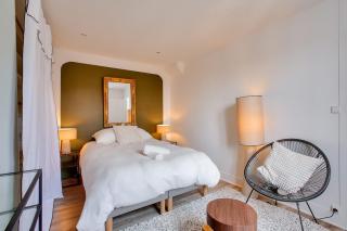 T2 moderne Ligne 7, RER C & Bords de Seine - 7