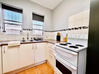 Renovated Corporate Apartment - 7