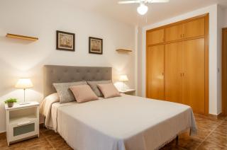 Cozy apartment with terrace & AC, 4 min to sea - 9