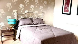 Home away from Home in Sheffield - Carbrook - 0