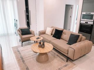 Legit Luxury Apartment at Accra KASS Towers - Accra - 2