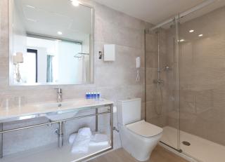 Marvell Club Hotel & Apartments - San Antonio Bay - 3