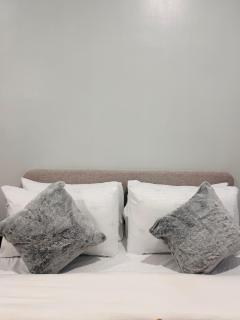 Bright and Cozy Escape with Plush Touches - Mandurriao - 1
