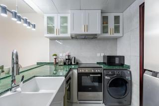 GuestReady - High Floor | Canal View - 4