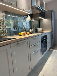 Sunny Apartment - Odessa - 5