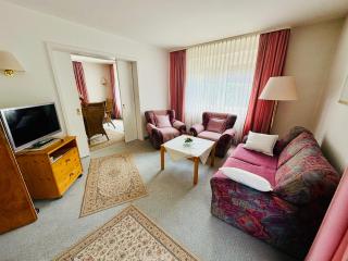 Ferienhaus Oesterle - Idyllisches Schwarzwaldhaus am Bach mit Terrasse & Balkon - Schönmünzach - 8