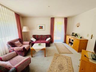 Ferienhaus Oesterle - Idyllisches Schwarzwaldhaus am Bach mit Terrasse & Balkon - Schönmünzach - 7