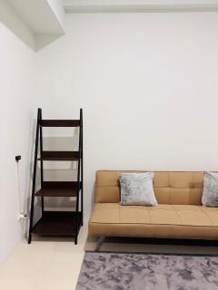 Minimalist Comfort with Homey Touches - Mandurriao - 8