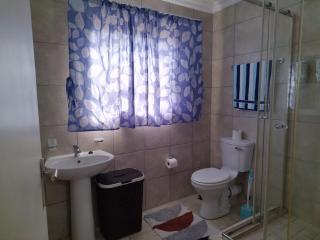 MVselfcatering-3 Units - Bloemfontein - 1