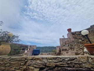 Maison authentique au cœur du village de Méria - Meria - 3
