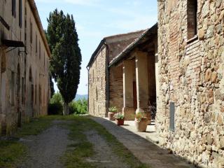 Tuscan Charm Near Volterra - 3