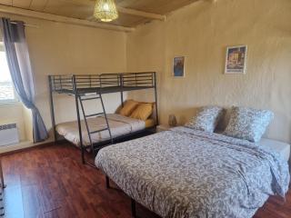 Maison authentique au cœur du village de Méria - Meria - 1