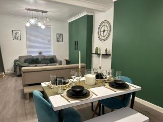 Bright and Spacious Home Near Bridgend Town Centre - Bridgend - 3
