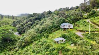 Willostays Amburan hills cabin with mountain waterfalls views - 8