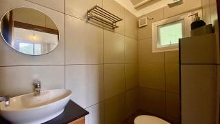 Willostays Amburan hills cabin with mountain waterfalls views - 2