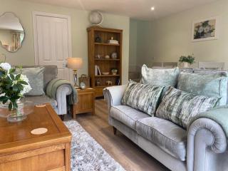 Breach Lodge - Bonvilston - 0