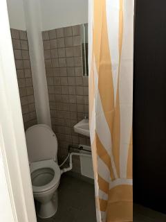 Convenient apartment - close to everything - 5
