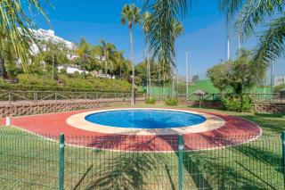 CYV - 3 Bed , pool all year round, go golfing - 8