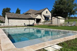 Banassac Canilhac Gite pour 4 personnes avec piscine partagée et vue panoramique en Lozère - 8