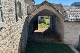Banassac Canilhac Gite pour 4 personnes avec piscine partagée et vue panoramique en Lozère - 3