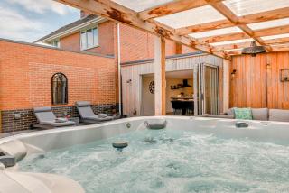 Bluebell Farm - The Cabin - Shurdington - 6