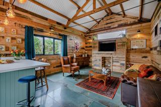 Orchard Farm Retreat - Sedgeberrow - 3