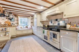 Escape to the Hillis - Llandefalle - 7