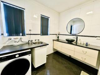 Corporate 3 Bedroom Apartment - 4