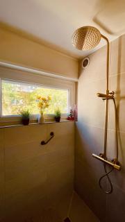 Colmar hypercenter Cosy & Romantic 1 bedroom flat- Elevator Wifi & Private parking-Keybox - 1