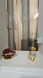 Doni's Charming Vintage Home - 1