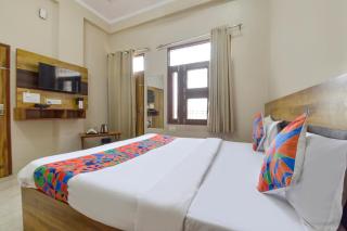 FabHotel Shivansh - 7