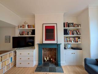 Stunning House With Free Parking and Backyard - Forest Hill - 7