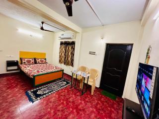Aravind Guest House - 8